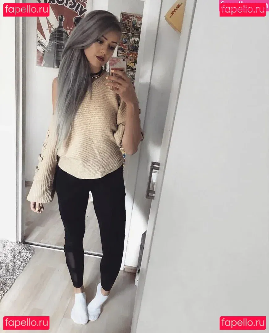 Farbenfuchs Onlyfans Photo Gallery 