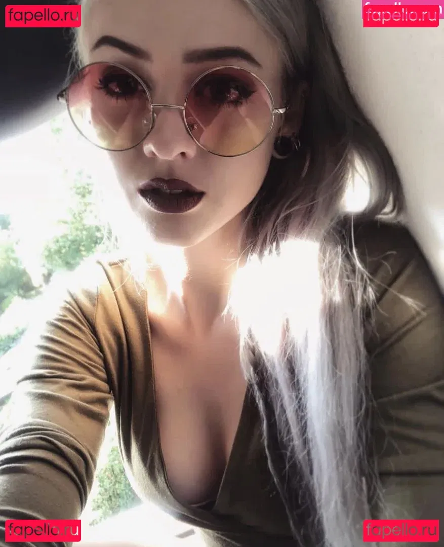 Farbenfuchs Onlyfans Photo Gallery 