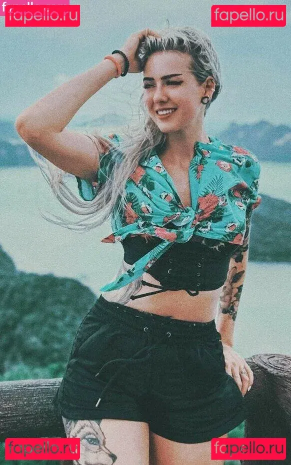 Farbenfuchs Onlyfans Photo Gallery 