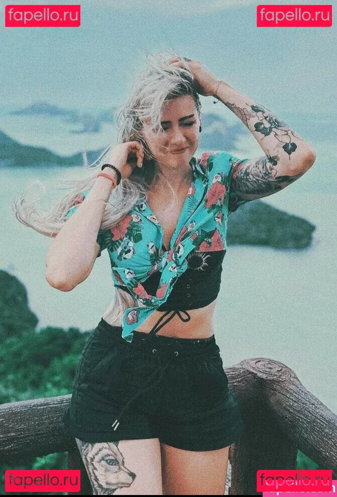 Farbenfuchs Onlyfans Photo Gallery 