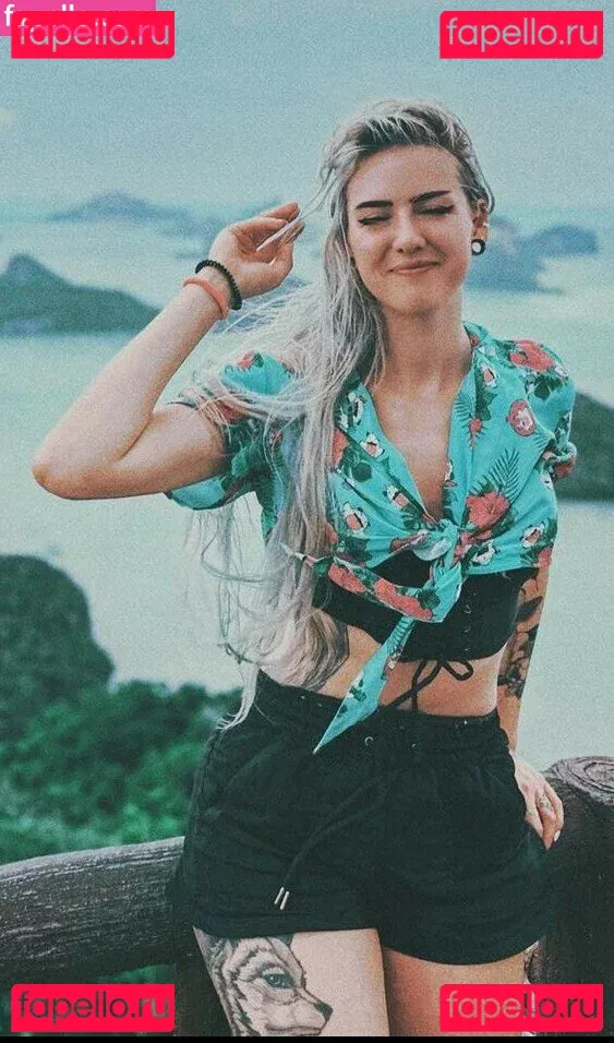 Farbenfuchs Onlyfans Photo Gallery 