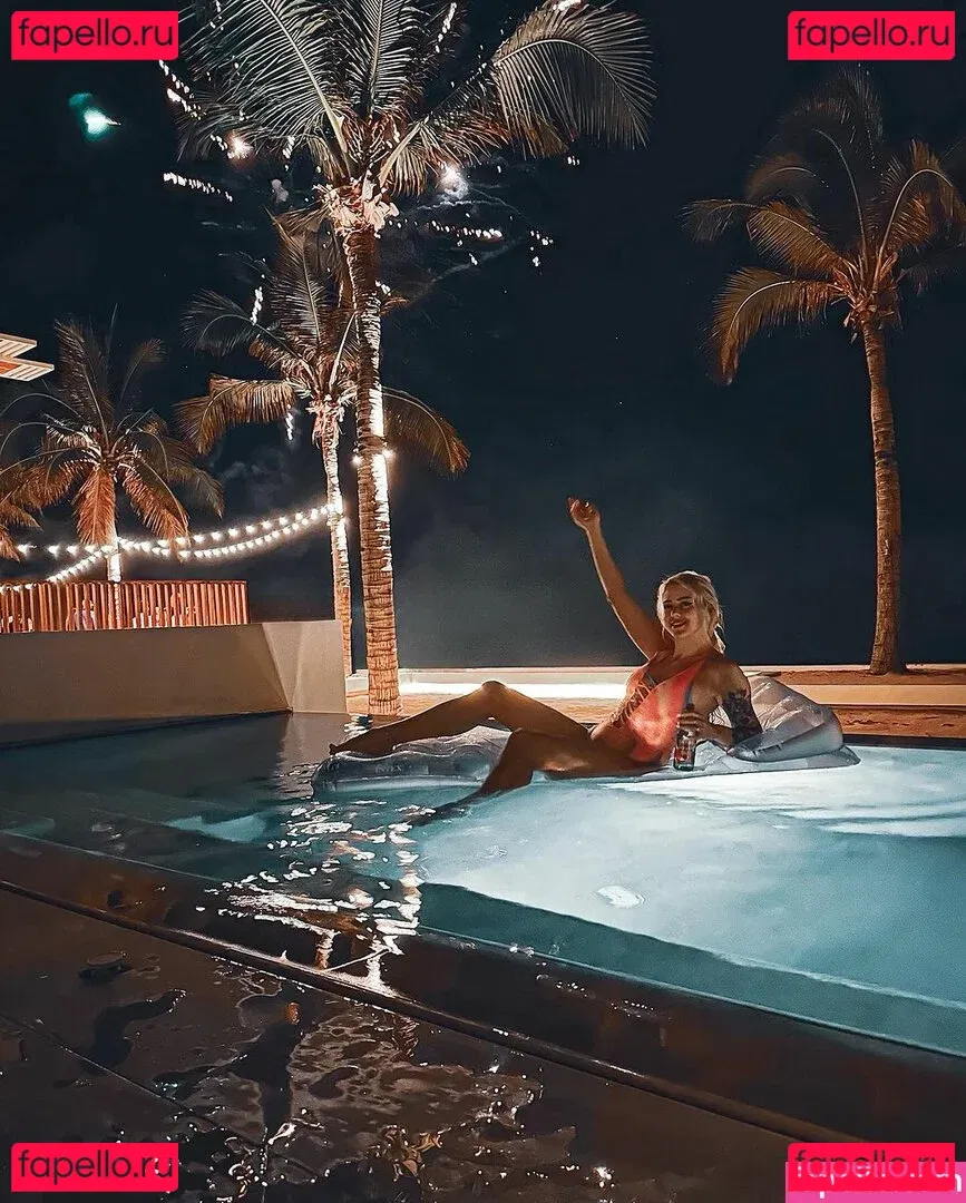 Farbenfuchs Onlyfans Photo Gallery 