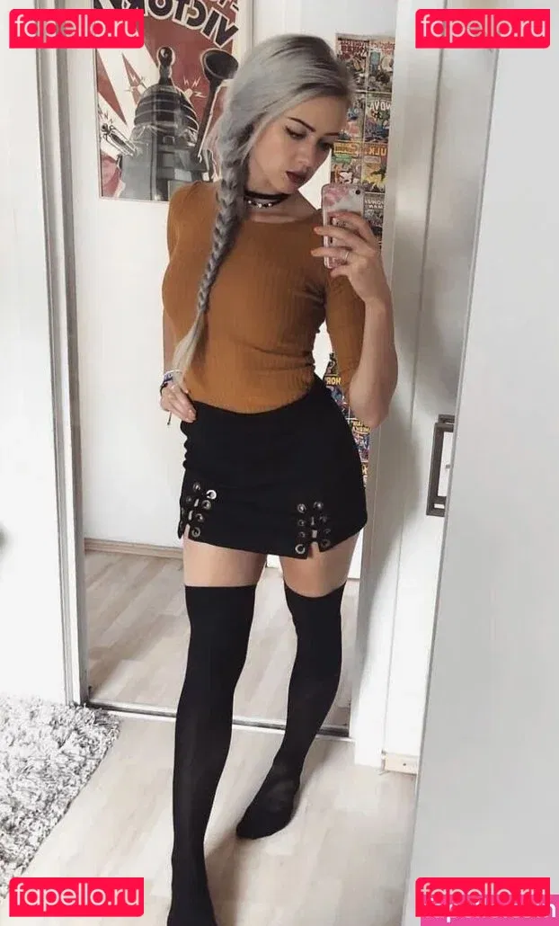 Farbenfuchs Onlyfans Photo Gallery 