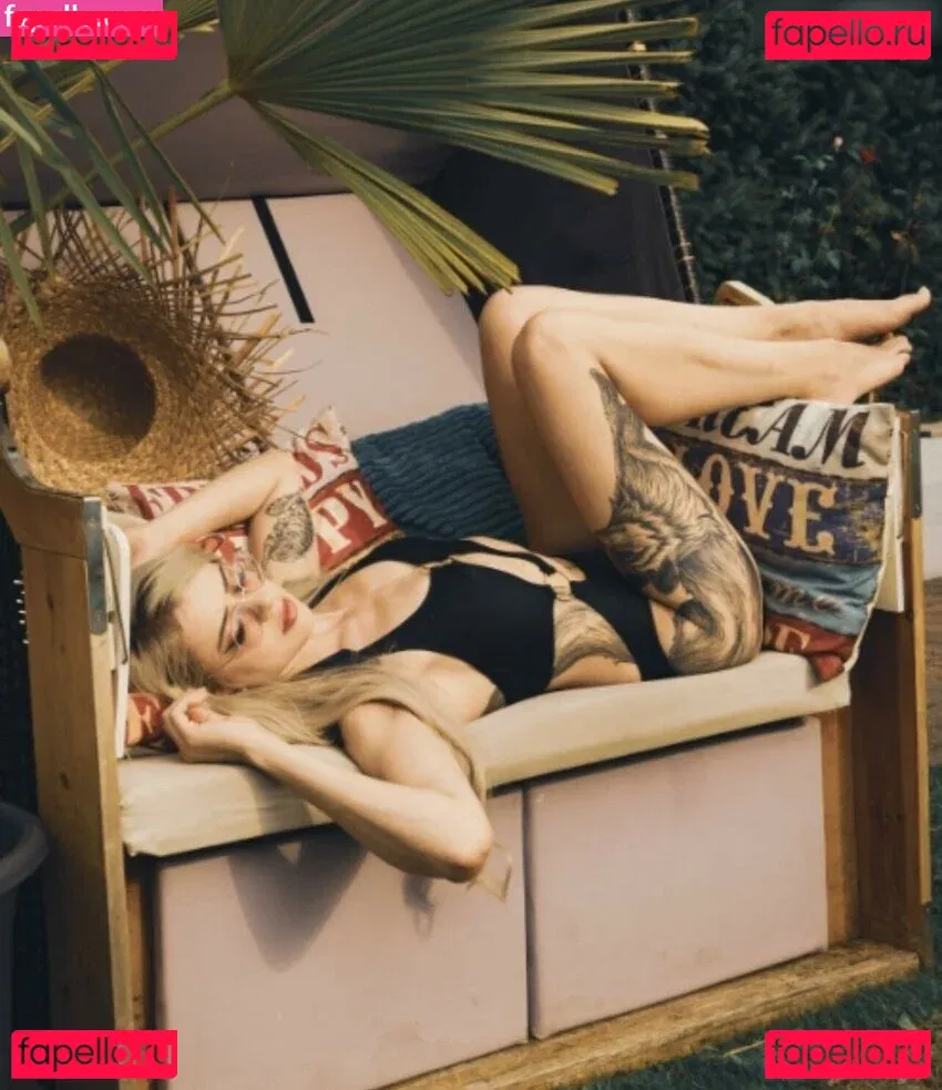 Farbenfuchs Onlyfans Photo Gallery 