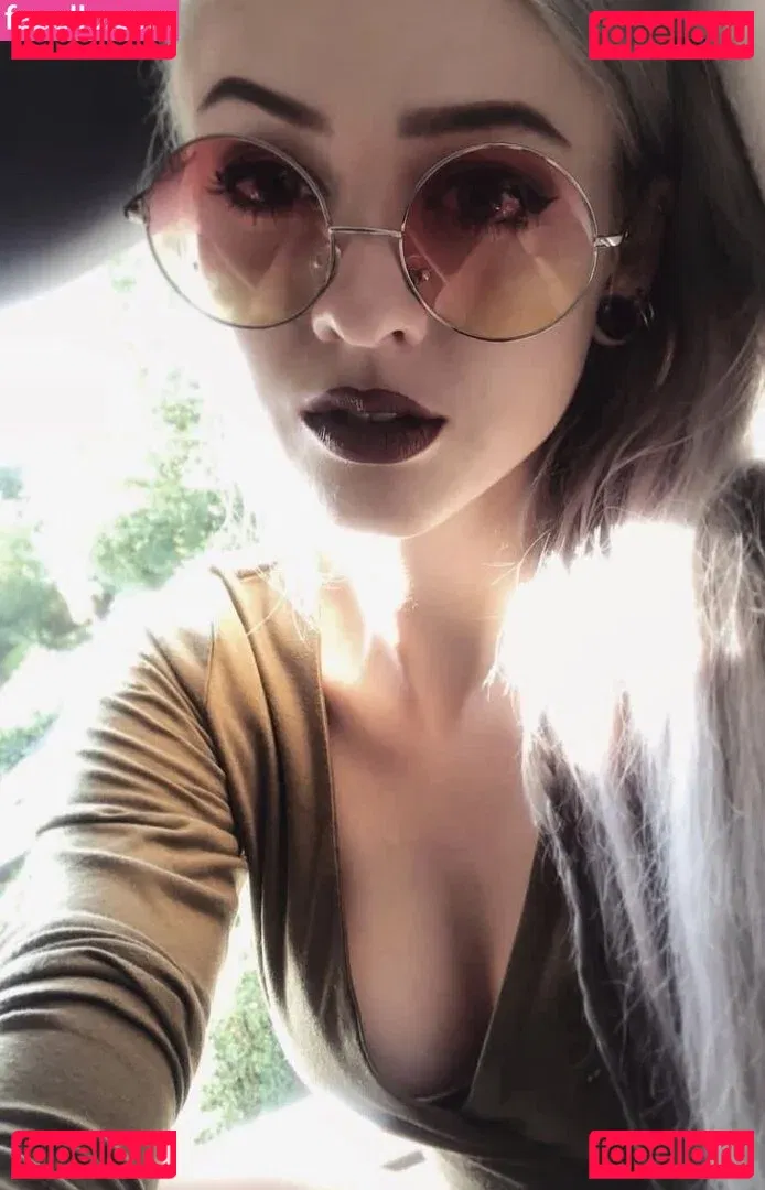 Farbenfuchs Onlyfans Photo Gallery 