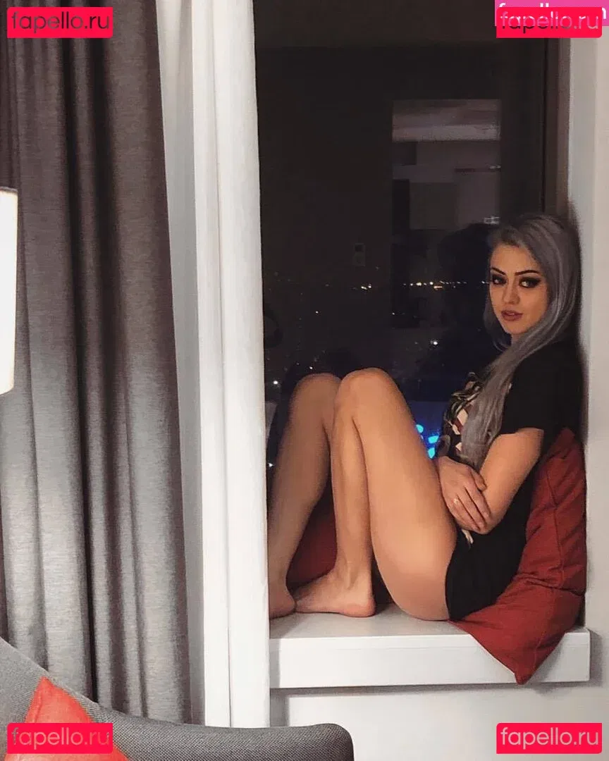 Farbenfuchs Onlyfans Photo Gallery 