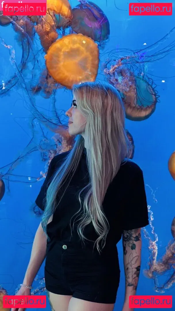 Farbenfuchs Onlyfans Photo Gallery 