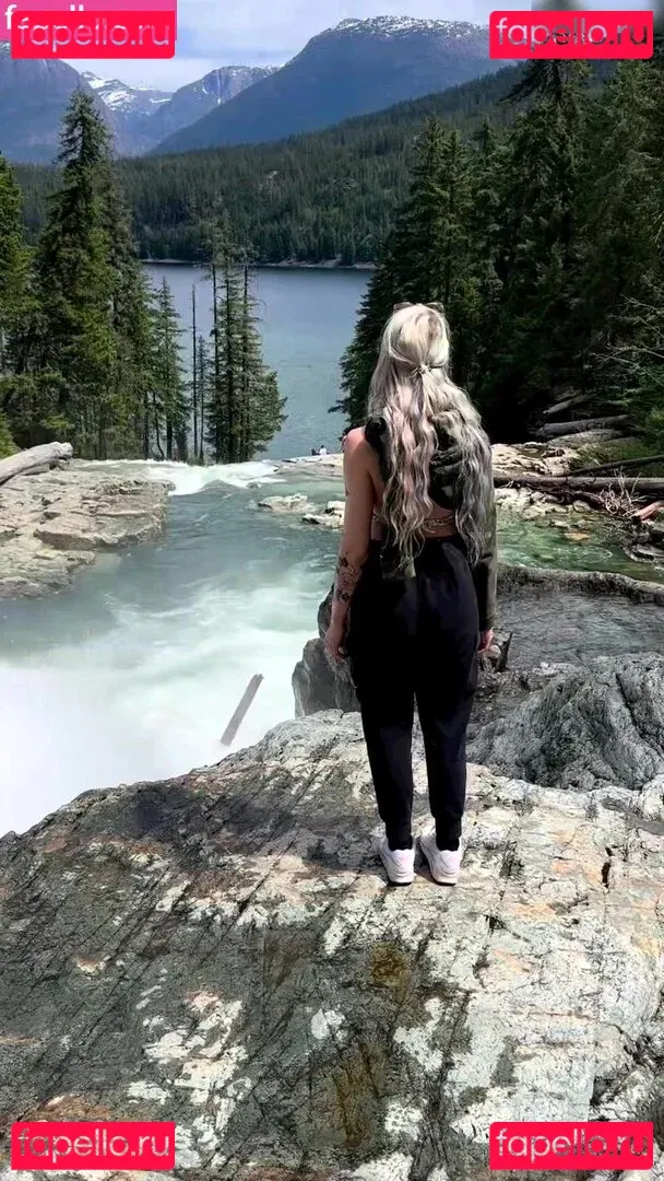 Farbenfuchs Onlyfans Photo Gallery 