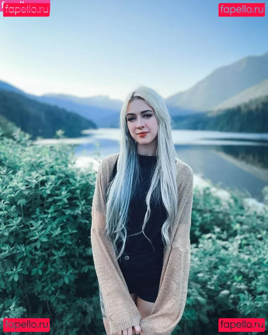 Farbenfuchs Onlyfans Photo Gallery 