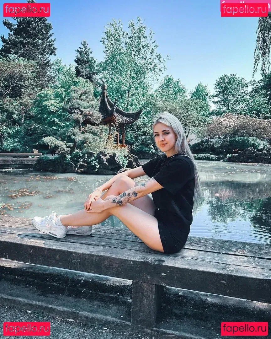 Farbenfuchs Onlyfans Photo Gallery 