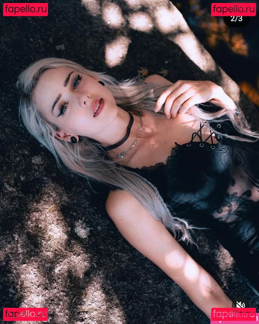 Farbenfuchs Onlyfans Photo Gallery 