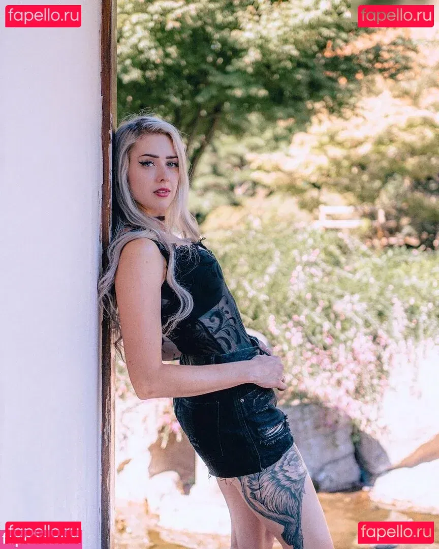 Farbenfuchs Onlyfans Photo Gallery 