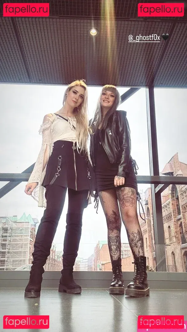 Farbenfuchs Onlyfans Photo Gallery 