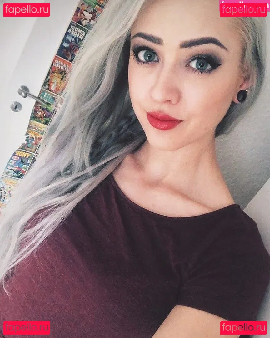 Farbenfuchs Onlyfans Photo Gallery 