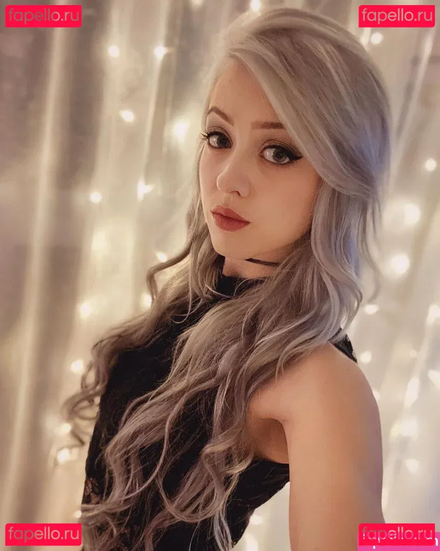 Farbenfuchs Onlyfans Photo Gallery 