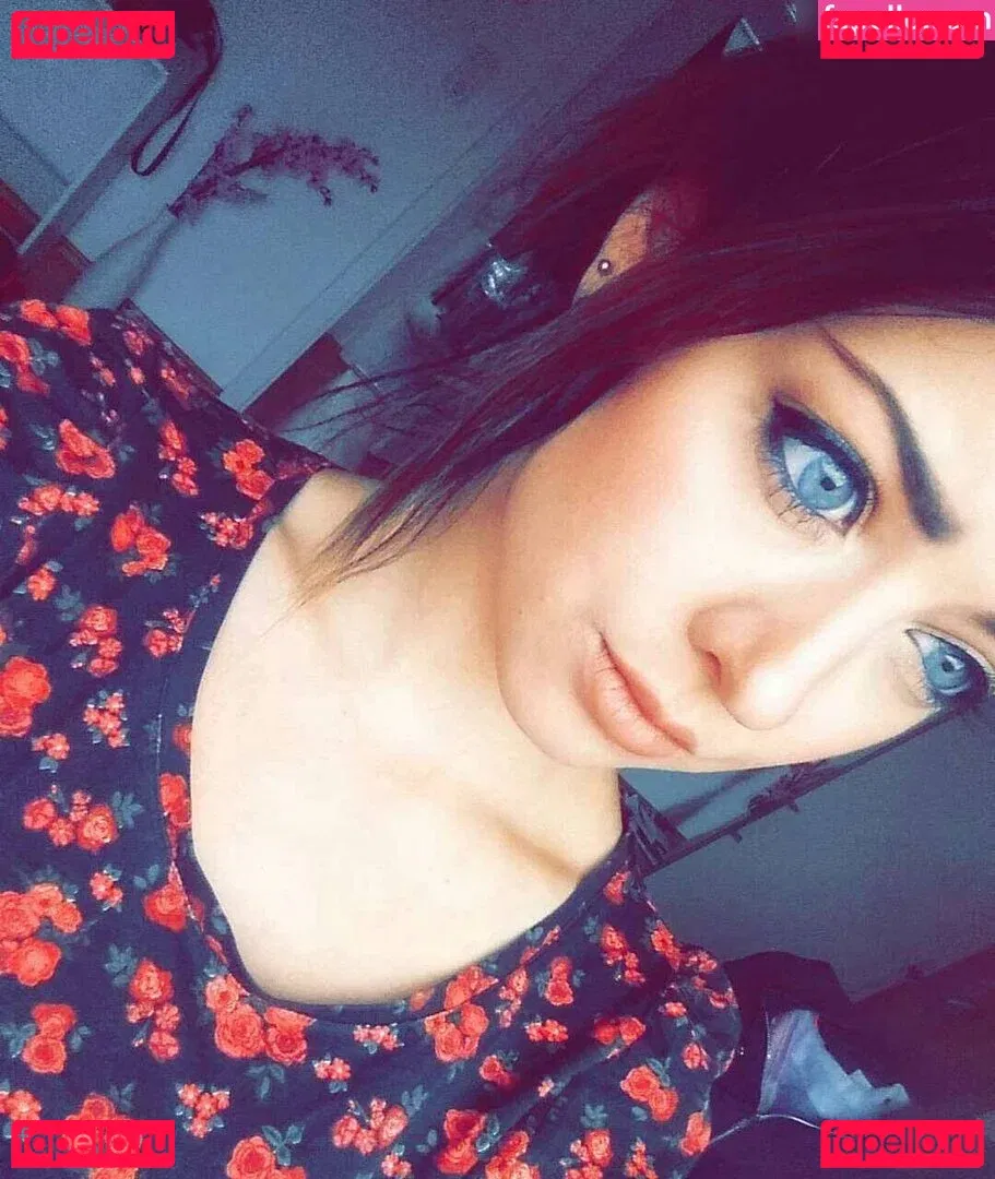 Farbenfuchs Onlyfans Photo Gallery 