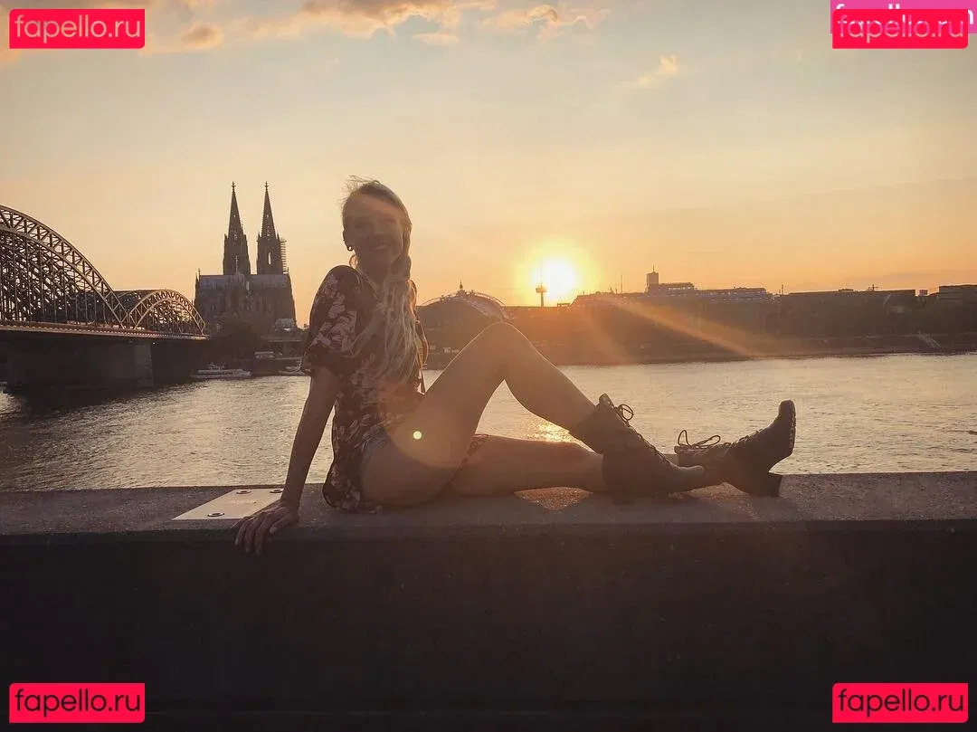 Farbenfuchs Onlyfans Photo Gallery 