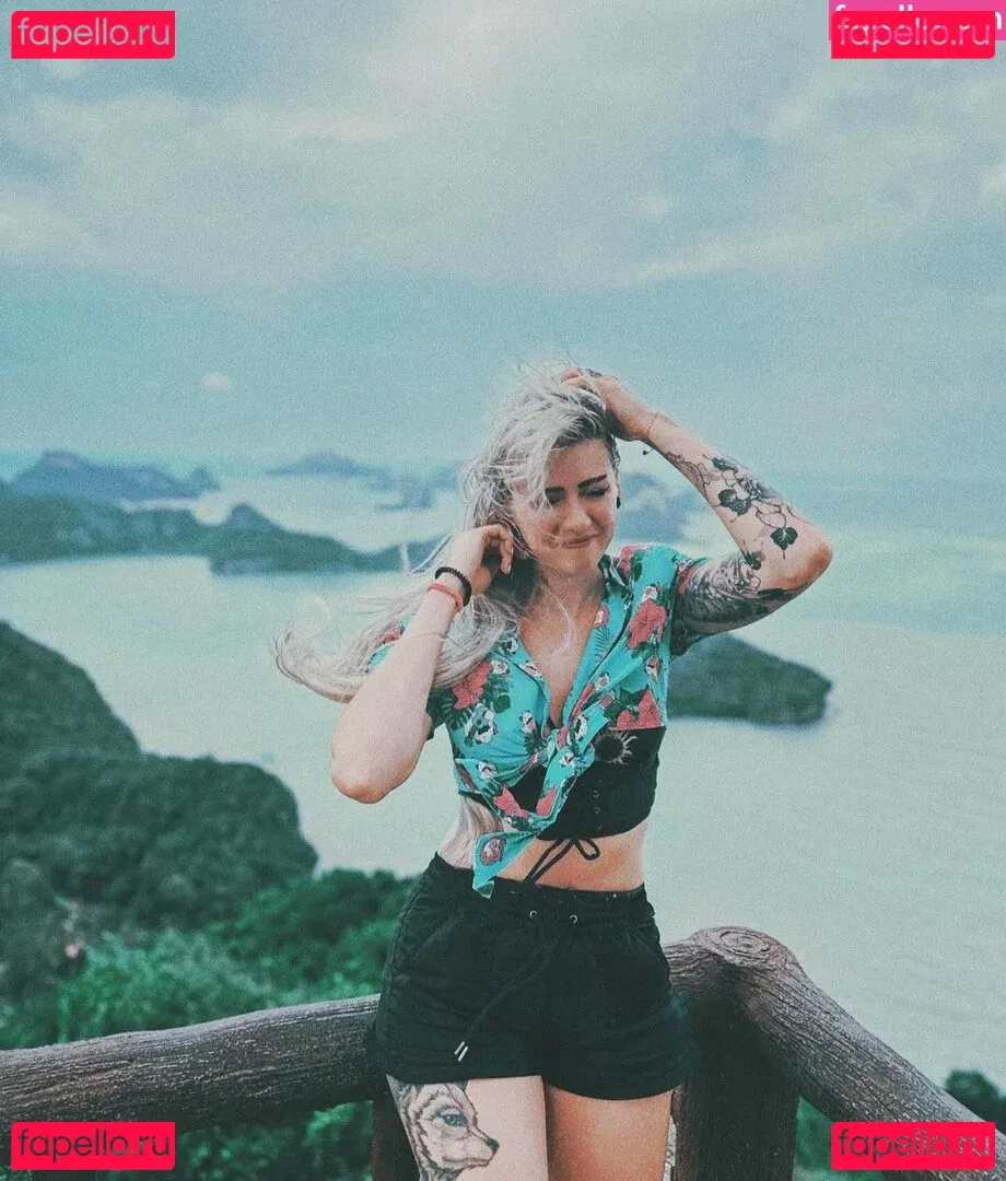 Farbenfuchs Onlyfans Photo Gallery 