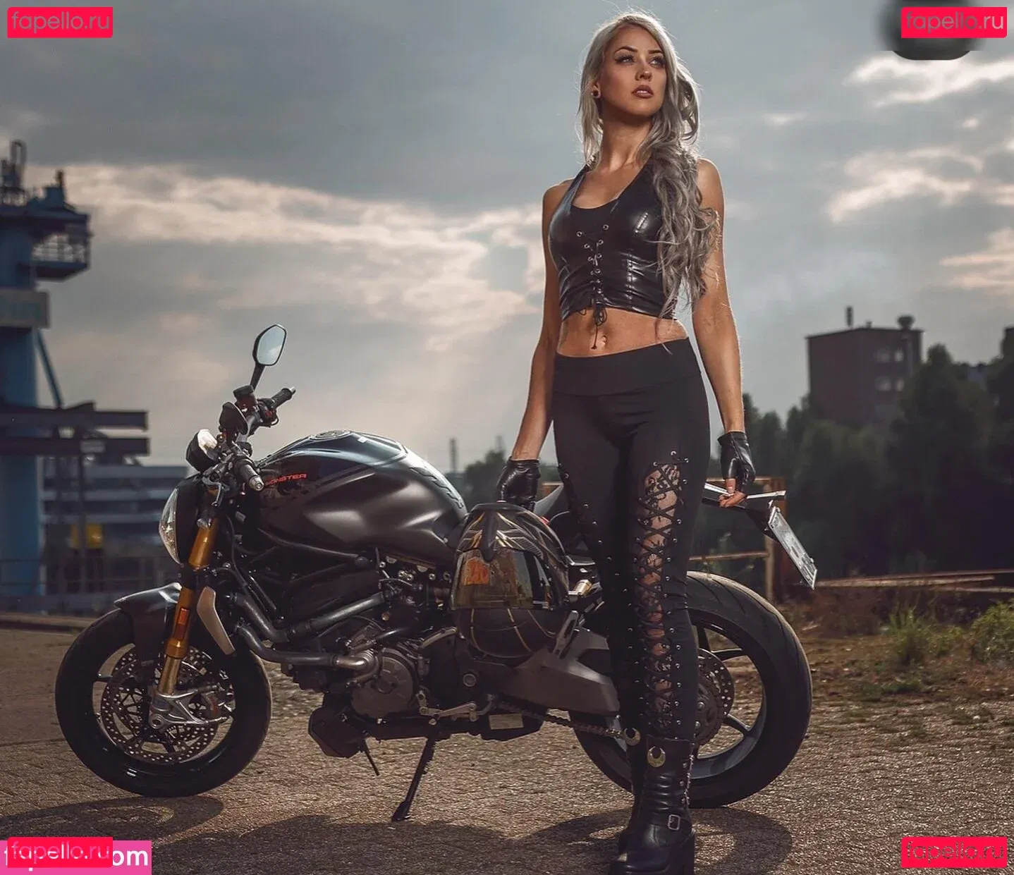 Farbenfuchs Onlyfans Photo Gallery 