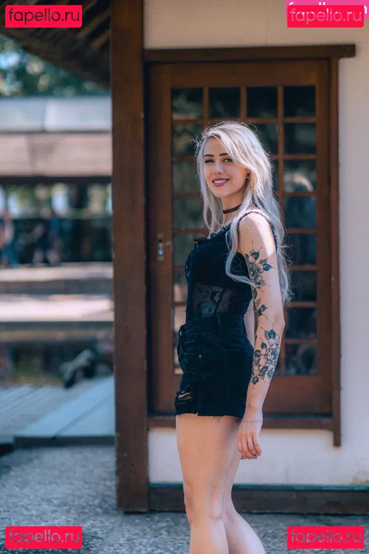 Farbenfuchs Onlyfans Photo Gallery 