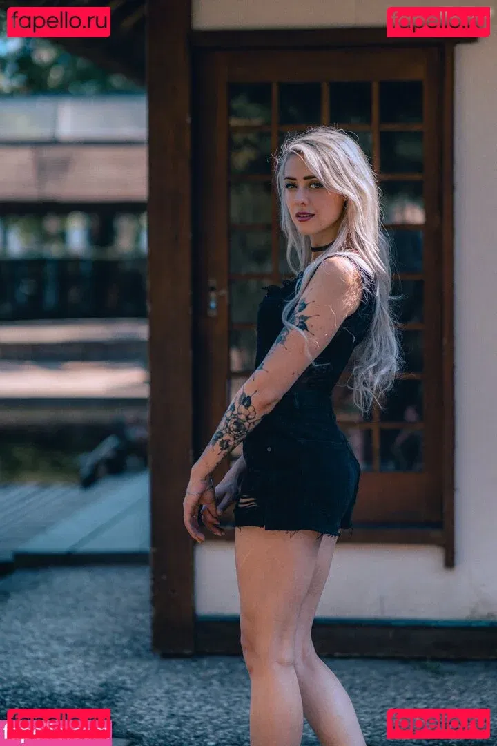 Farbenfuchs Onlyfans Photo Gallery 