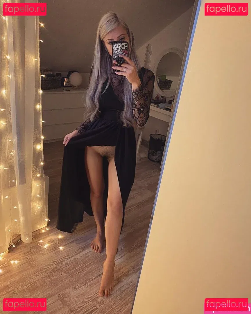 Farbenfuchs Onlyfans Photo Gallery 