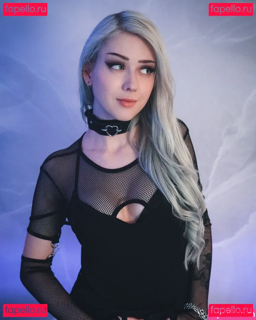 Farbenfuchs Onlyfans Photo Gallery 