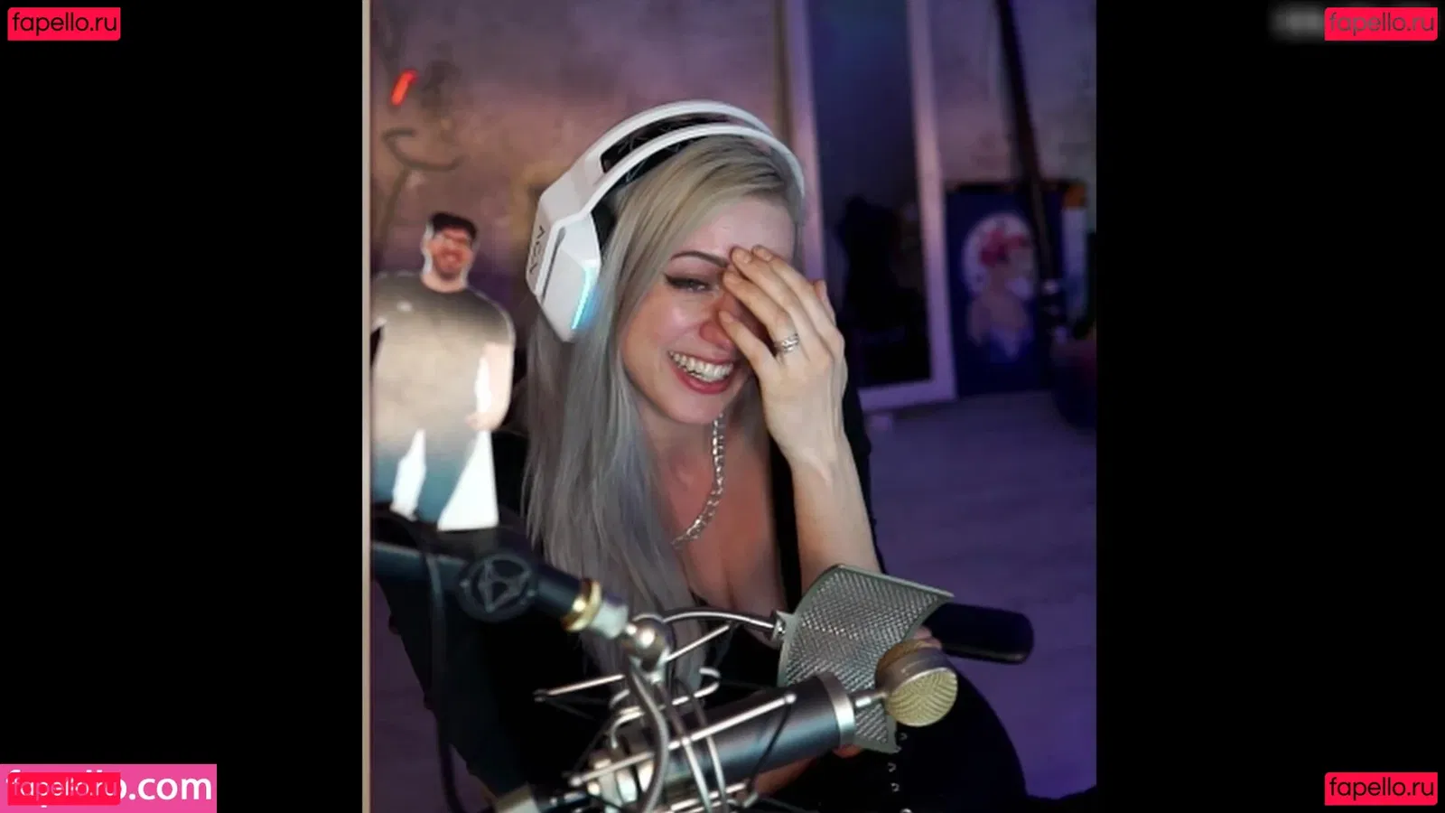 Farbenfuchs Onlyfans Photo Gallery 