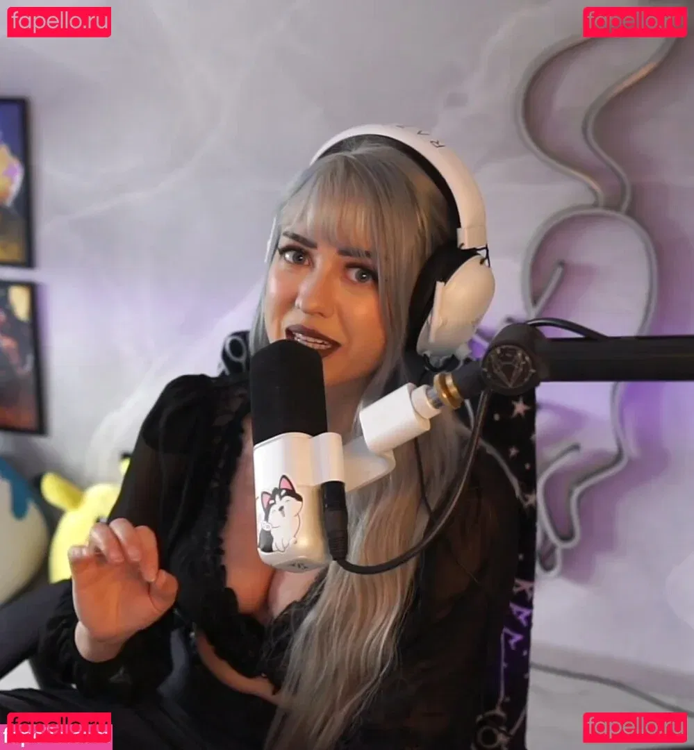 Farbenfuchs Onlyfans Photo Gallery 