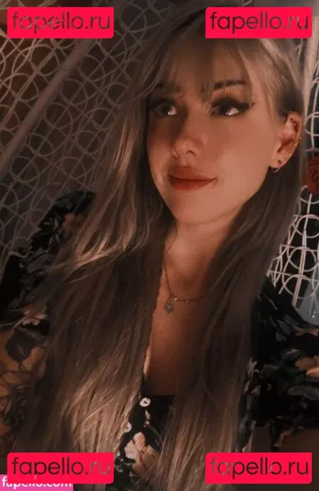 Farbenfuchs Onlyfans Photo Gallery 