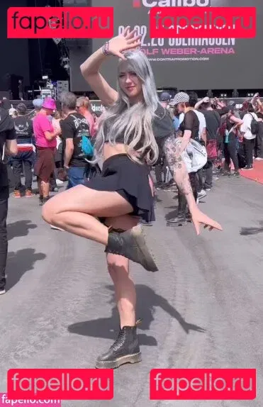 Farbenfuchs Onlyfans Photo Gallery 