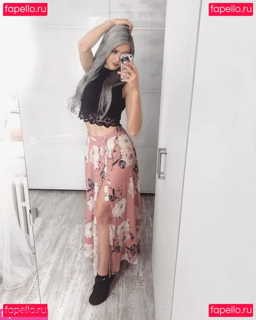 Farbenfuchs Onlyfans Photo Gallery 