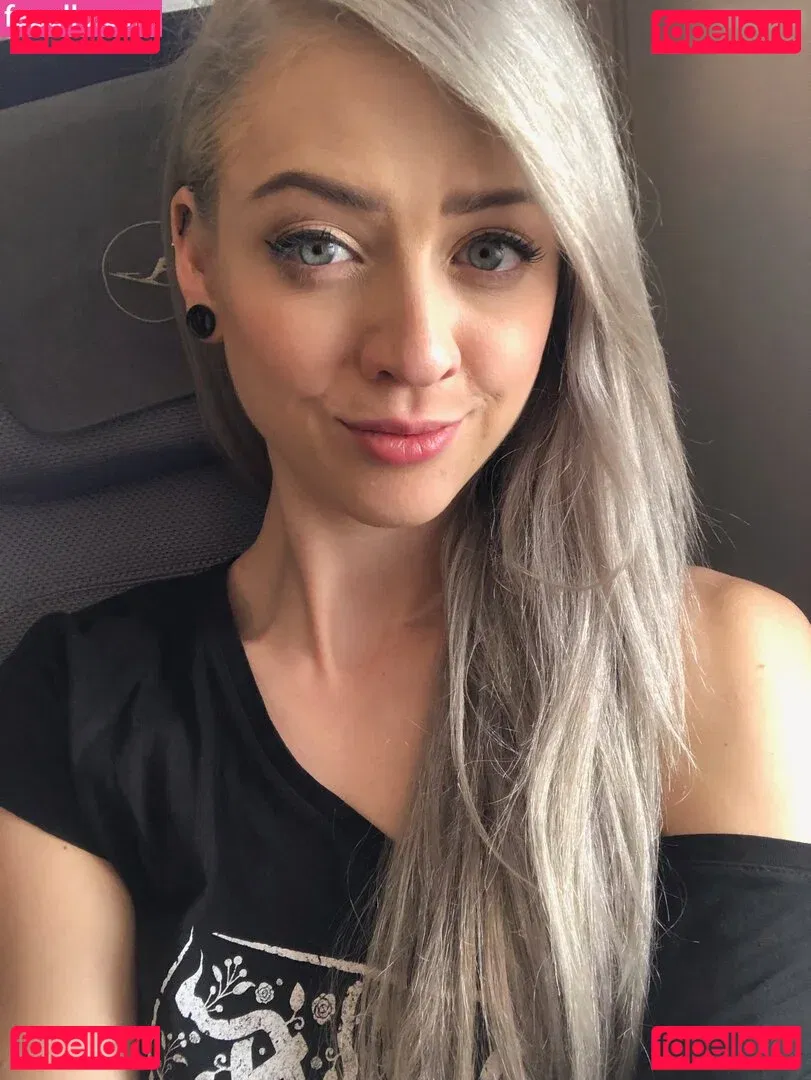 Farbenfuchs Onlyfans Photo Gallery 