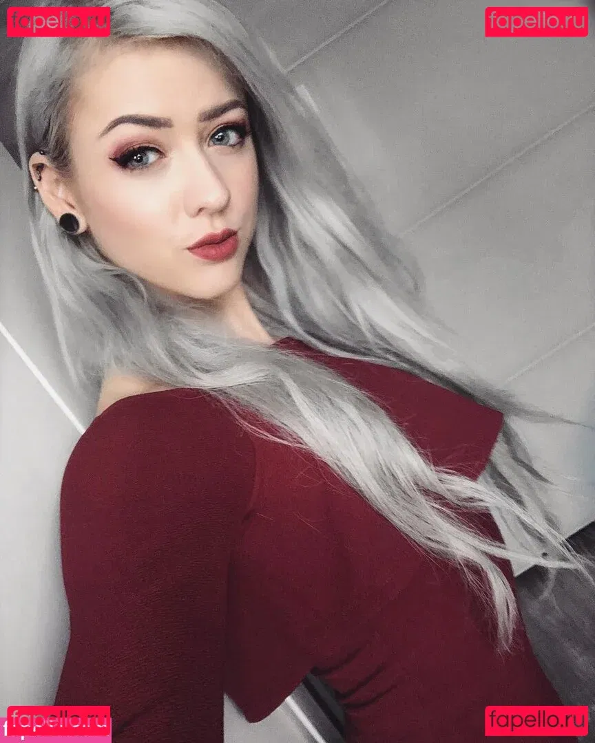 Farbenfuchs Onlyfans Photo Gallery 