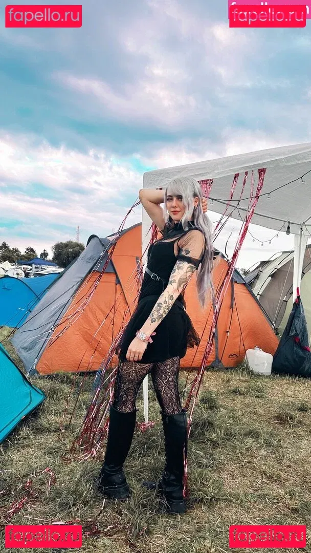 Farbenfuchs Onlyfans Photo Gallery 