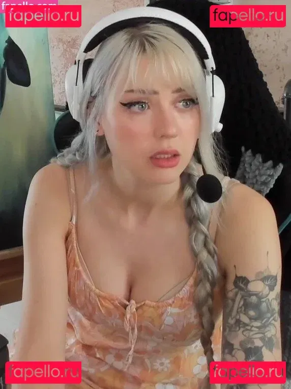 Farbenfuchs Onlyfans Photo Gallery 