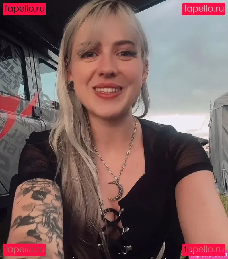 Farbenfuchs Onlyfans Photo Gallery 