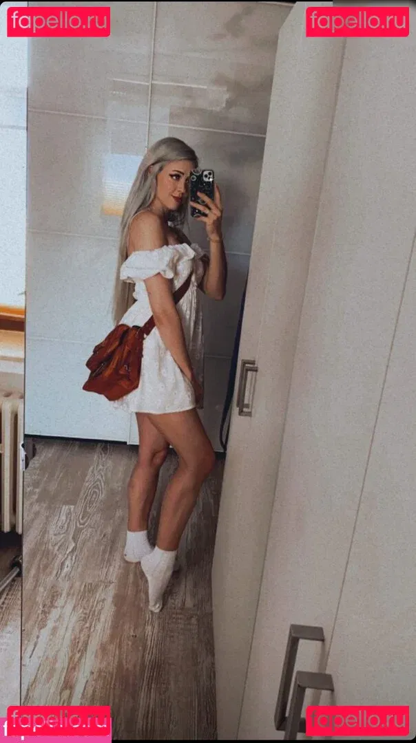 Farbenfuchs Onlyfans Photo Gallery 