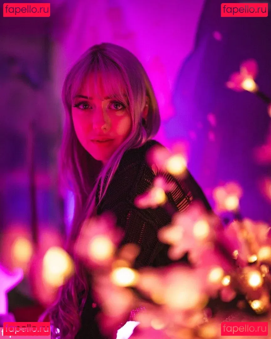 Farbenfuchs Onlyfans Photo Gallery 