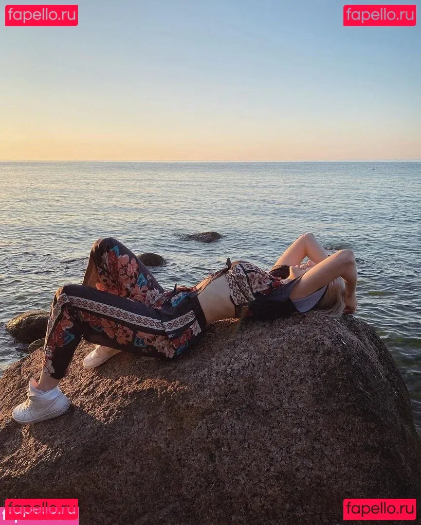 Farbenfuchs Onlyfans Photo Gallery 