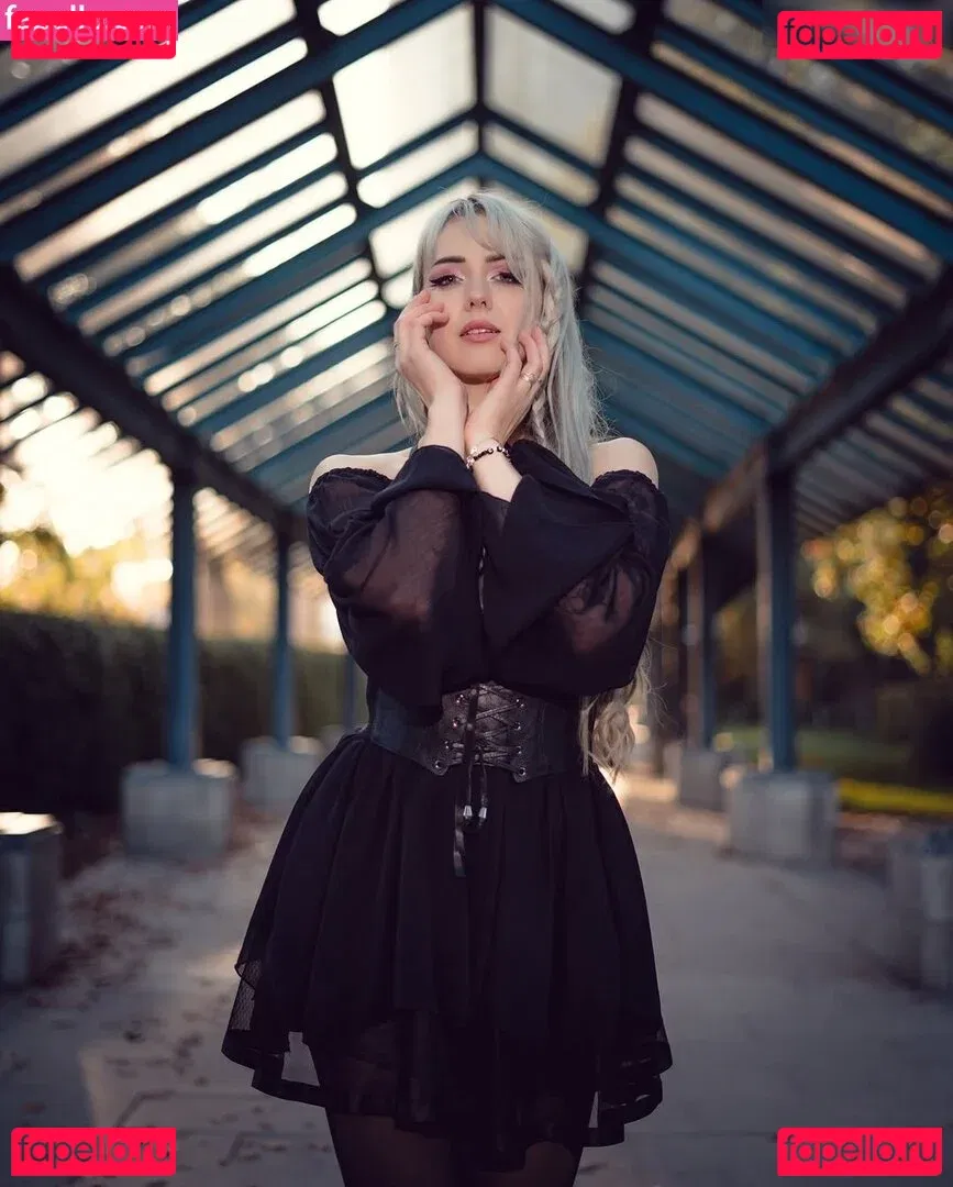 Farbenfuchs Onlyfans Photo Gallery 