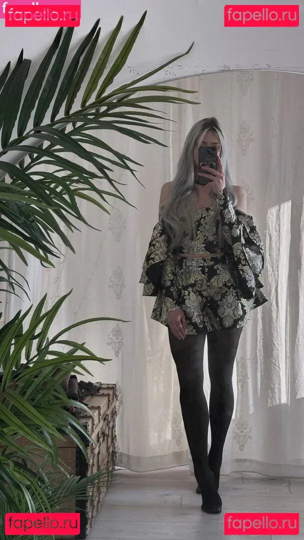 Farbenfuchs Onlyfans Photo Gallery 