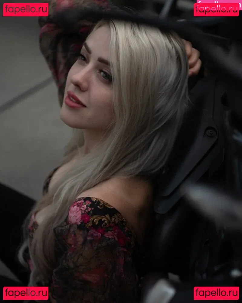 Farbenfuchs Onlyfans Photo Gallery 