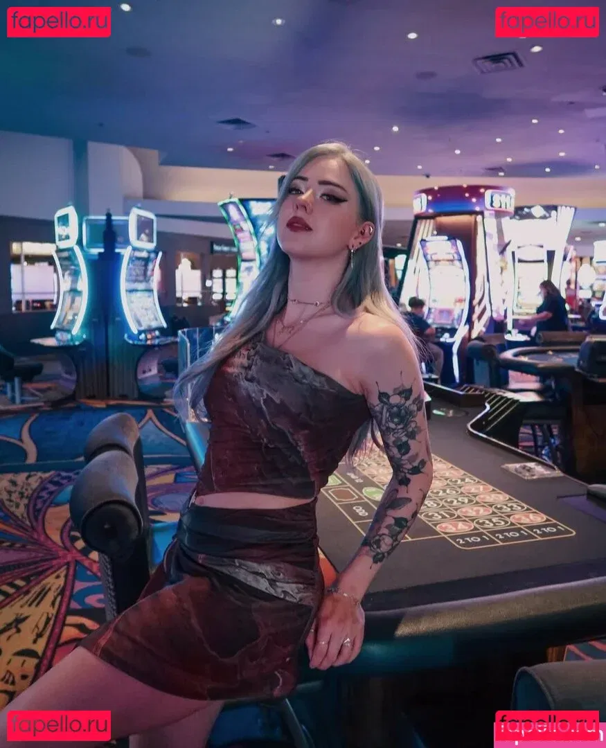 Farbenfuchs Onlyfans Photo Gallery 