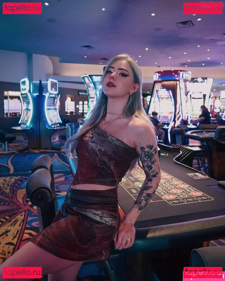 Farbenfuchs Onlyfans Photo Gallery 