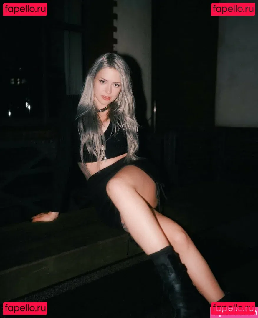 Farbenfuchs Onlyfans Photo Gallery 