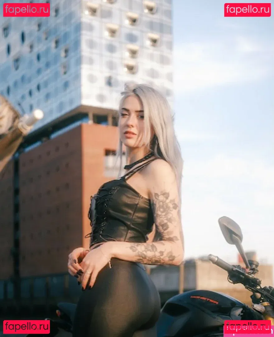 Farbenfuchs Onlyfans Photo Gallery 