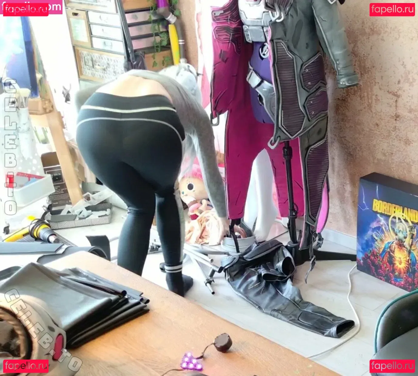 Farbenfuchs Onlyfans Photo Gallery 