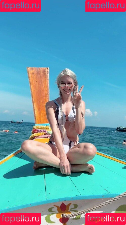 Farbenfuchs Onlyfans Photo Gallery 