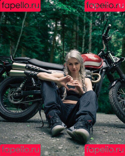 Farbenfuchs Onlyfans Photo Gallery 